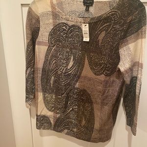 Sweater light weight never worn